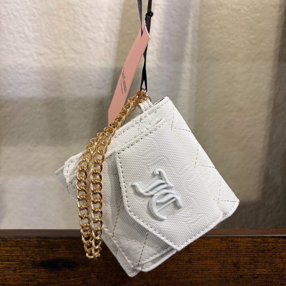 Juicy Couture “Isn’t She Lovely” White Embossed Chain Wallet Y2K